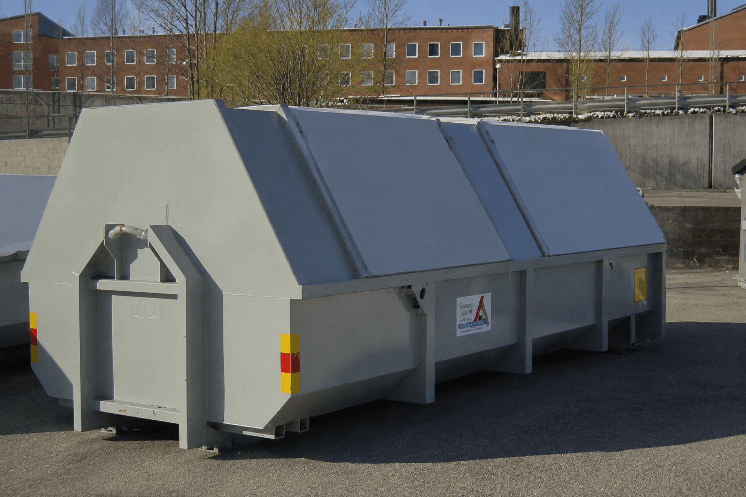 Hyr container